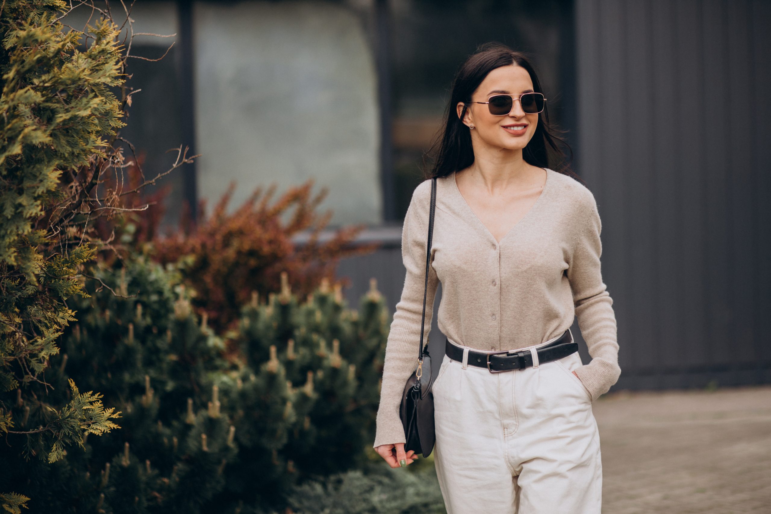 Leia mais sobre o artigo Elegância em Destaque: O Cinto Feminino como Peça Transformadora do Visual